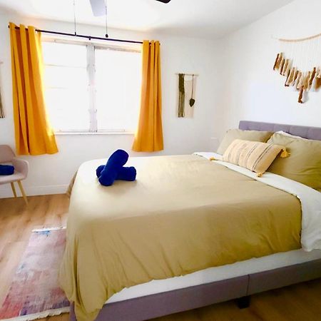 Intimate Casita Mia Minutes Away From Airport, Calle 8, Brickell, Coral Gables, The Beach And More! Miami Exterior photo